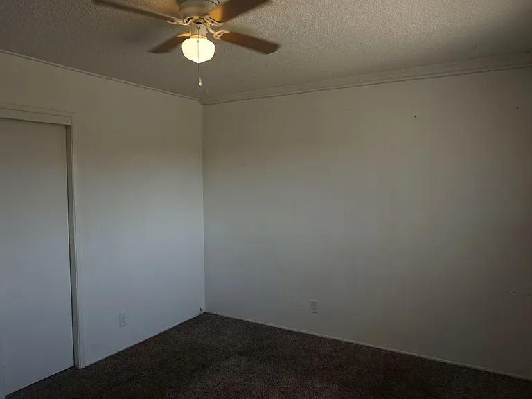 530 Oregon St — Photo 5