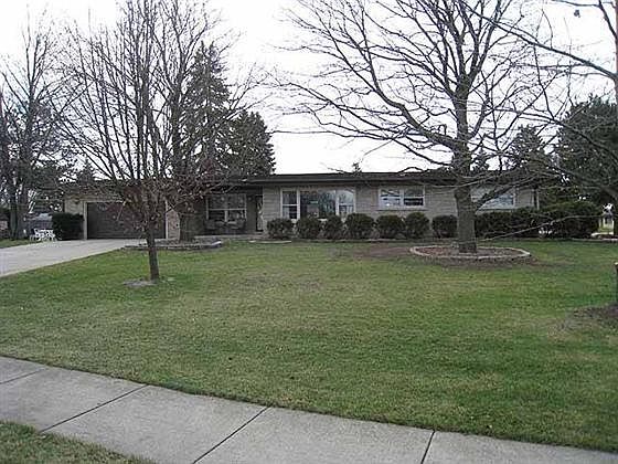 2nd image of 232 Crest Ct