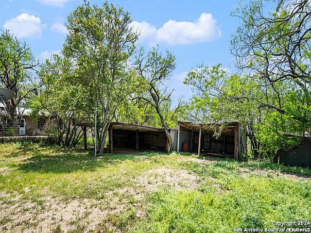 932 Toepperwein Rd — Photo 26