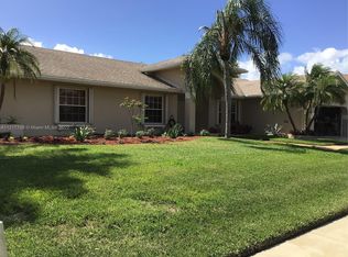 19960 NW 2nd St, Hollywood, FL 33029