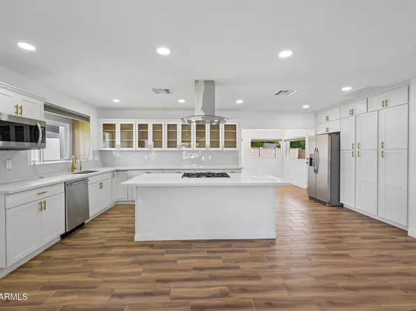 1121 W BETHANY HOME Road, Phoenix, AZ 85013