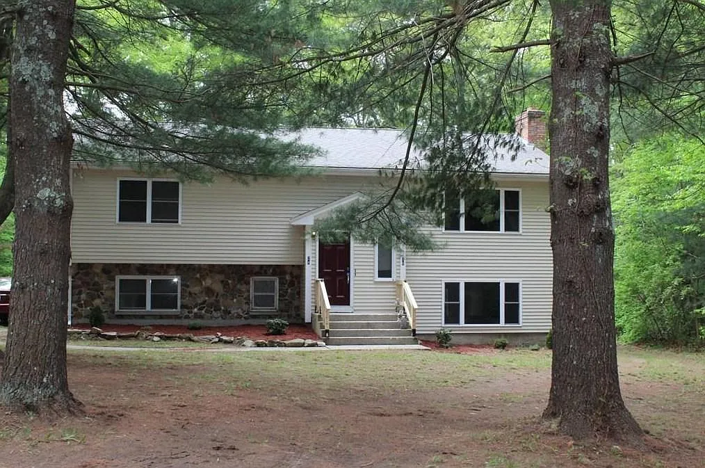 3 bed, 1432 sqft, $2,750 — Photo 1