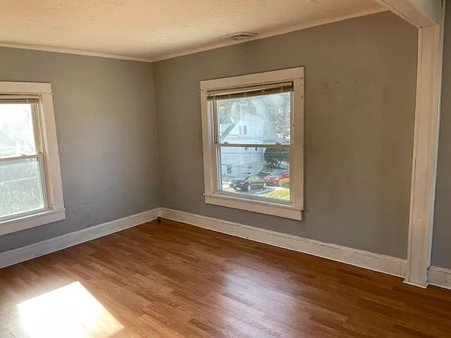 513 Powell Ave #2 — Photo 5