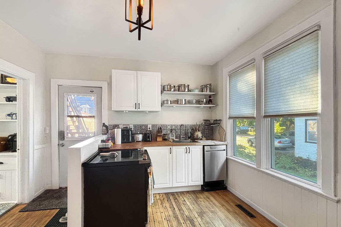 next background image