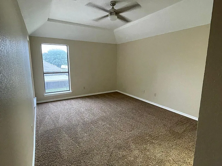 800 Betty Ct #B — Photo 9