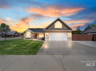 690 E New Rockrose Ct, Kuna, ID 83634