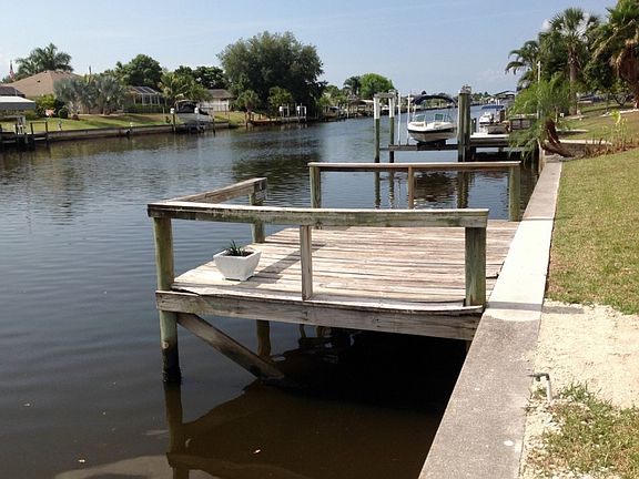 2nd image of 581 W Tarpon Blvd NW