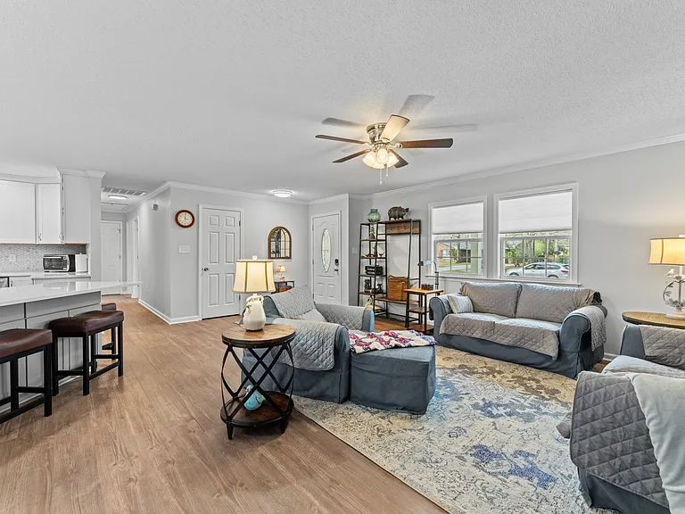 2211 Steeple Chase Dr — Photo 8