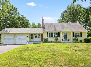 10 Dale Rd, Enfield, CT 06082