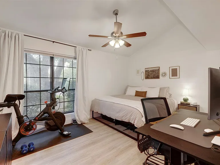 4159 Steck Ave #101 — Photo 25