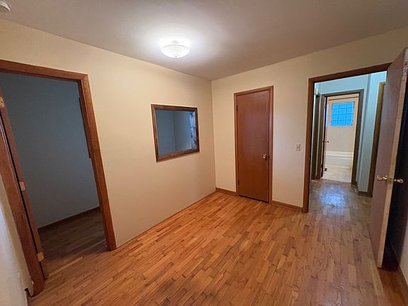 4th image of 2048 S Fairway Ave