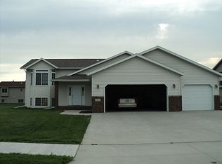3623 Harrison St S, Fargo, ND 58104