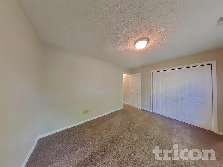 2607 Cooper Pointe Cir — Photo 12