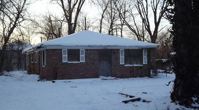 3856 Exterior