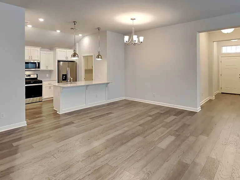 457 Compass Dr — Photo 9