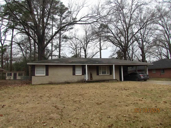 708 Walnut St, Crossett, AR 71635