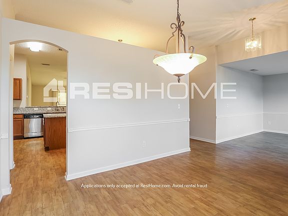 5th image of 3120 Brook Haven Ct