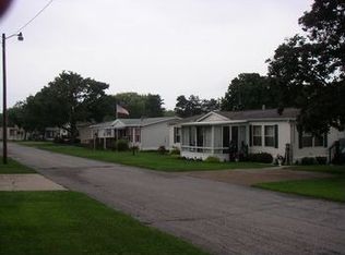 5245 N Ridge Rd, Madison, OH 44057