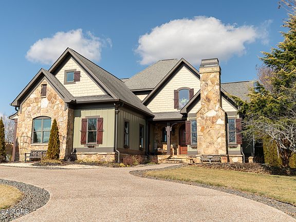 3rd image of 3816 Mary Frances Dr