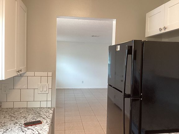 5th image of 550 13th Pl APT 2