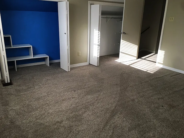 1002 Chase Ln — Photo 18