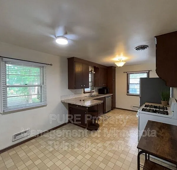 10525 Abbott Ave S — Photo 6