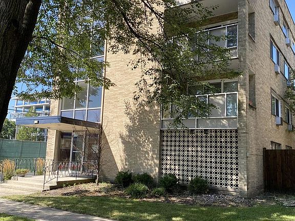 3rd image of 429 Wesley Ave APT 304