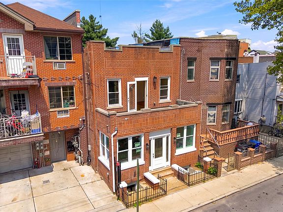 2nd image of 10817 35th Avenue
