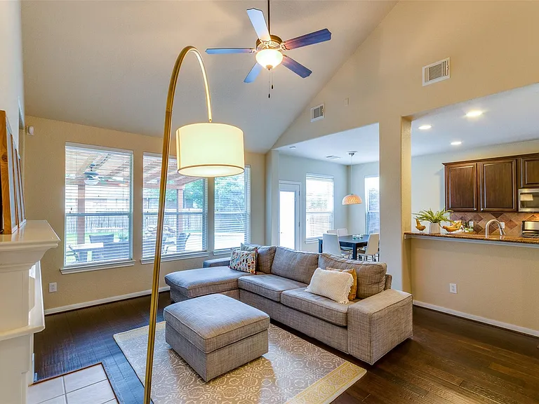 10 Caelin Ct — Photo 8