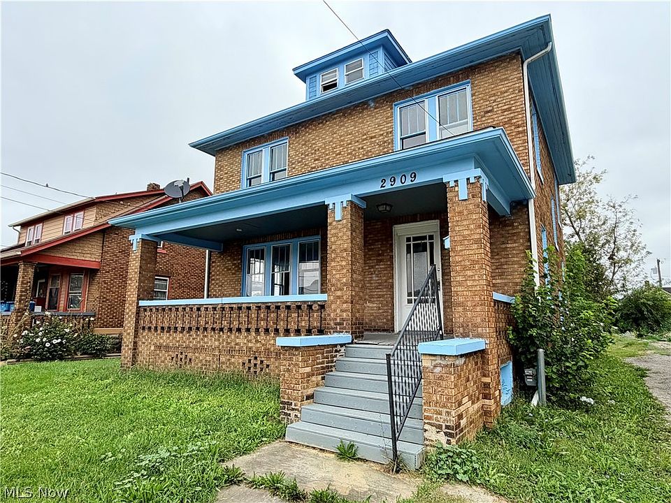 1st image of 2909 Denver Ave