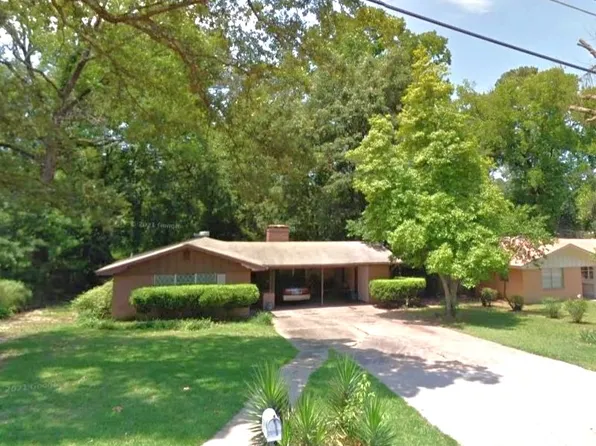 1801 Hughey Dr, Longview, TX 75601