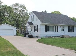 3137 26th St S, La Crosse, WI 54601
