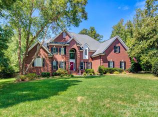 10316 Hanging Moss Trl, Mint Hill, NC 28227