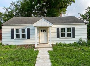 122 Hillcrest Dr, Wood Dale, IL 60191