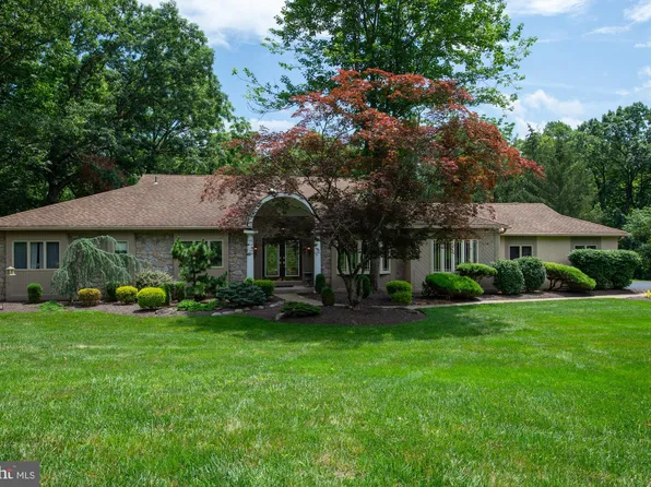 1015 Stonebridge Rd, Lower Gwynedd, PA 19002