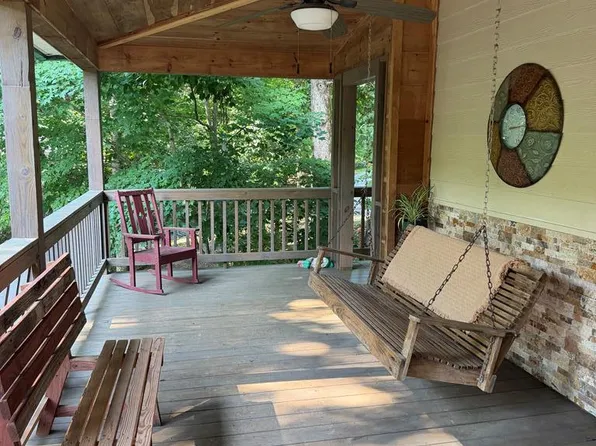 215 Dun Mill Creek Rd, Blue Ridge, GA 30513