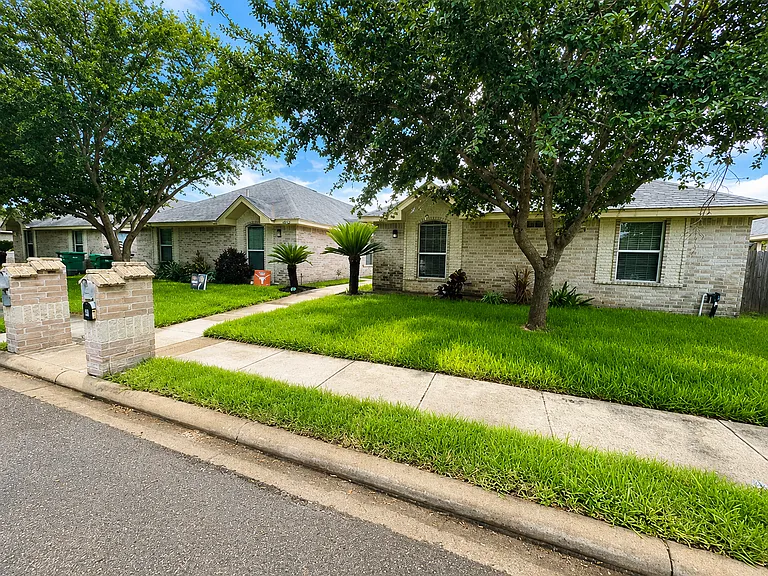 3602 S Fairmont Ave — Photo 1