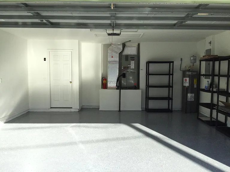 Oversized 2 stall with professional Epoxy floor