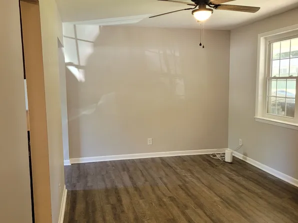 4345 Leslie St, North Charleston, SC 29418