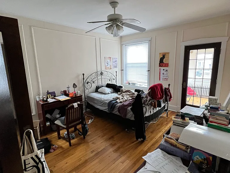 1506 W Addison St — Photo 11