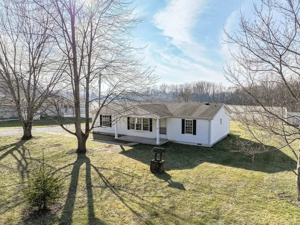 9387 S Mill Rd, Knightstown, IN 46148