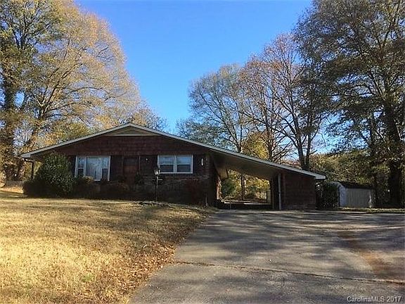 2nd image of 1127 W Nc Highway 150 Hwy