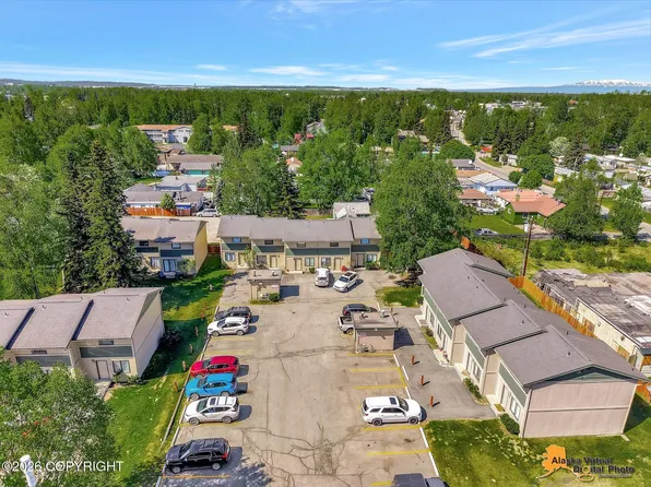 3804 Indiana St, Anchorage, AK 99503