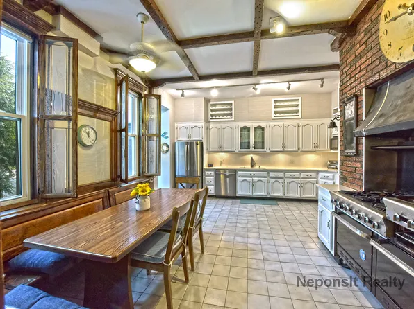 190 Beach 137th Street image 5 of 24