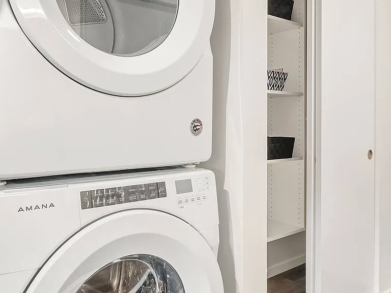 In Unit Washer/Dryer 2