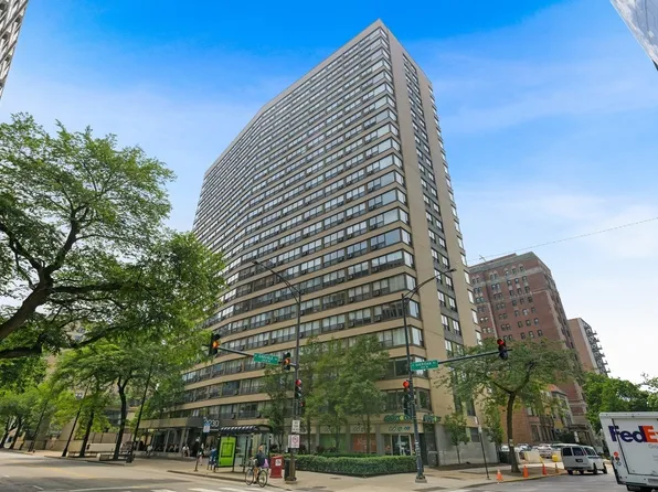 2930 N Sheridan Rd APT 1403, Chicago, IL 60657