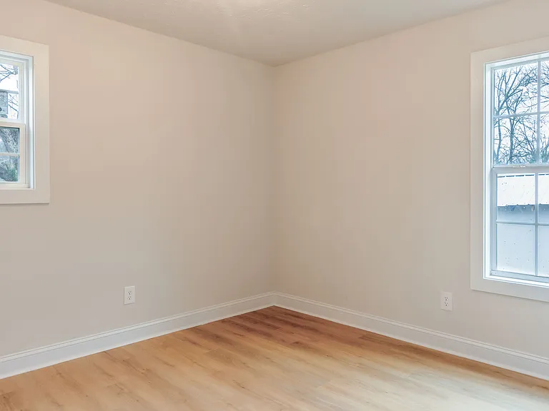 37 Coweta St — Photo 9