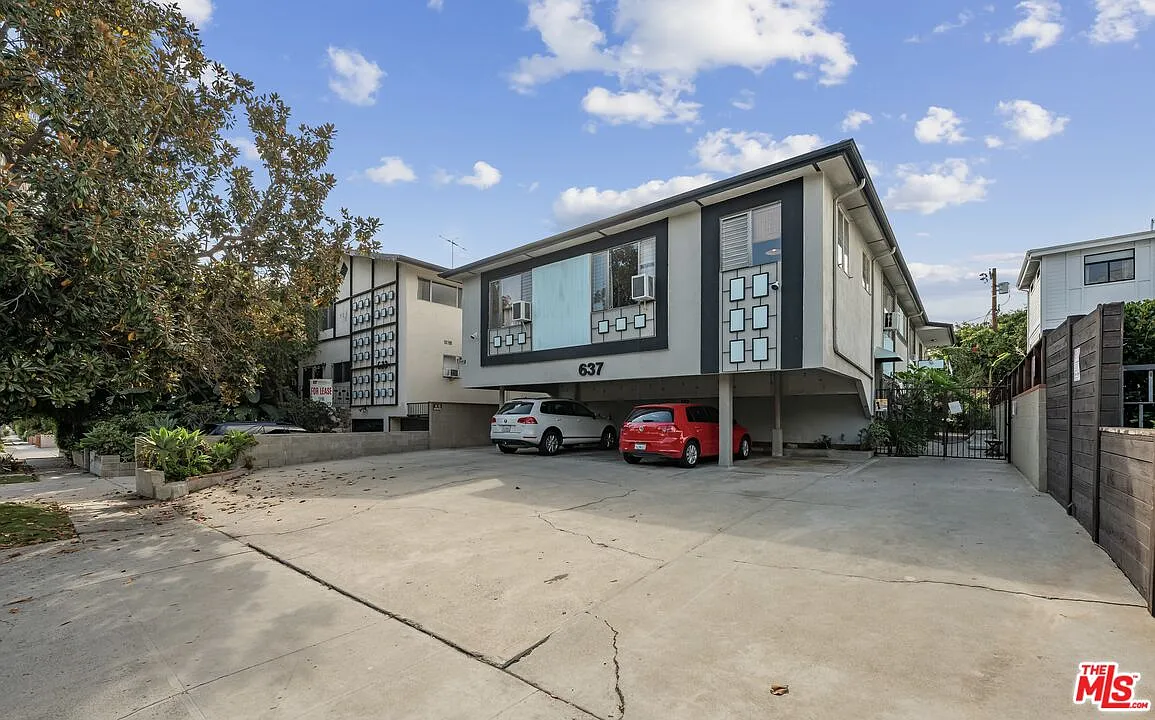 1 bed, 1.0 bath, 650 sqft, $2,300 — Photo 3