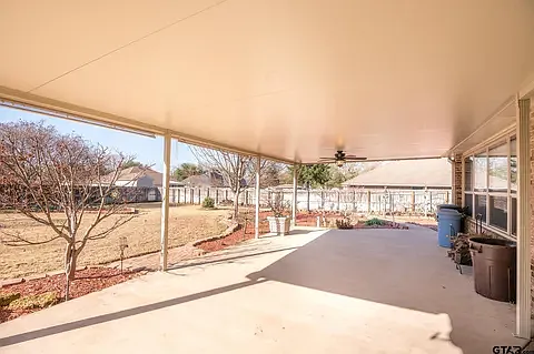 3863 Lamb Dr — Photo 35