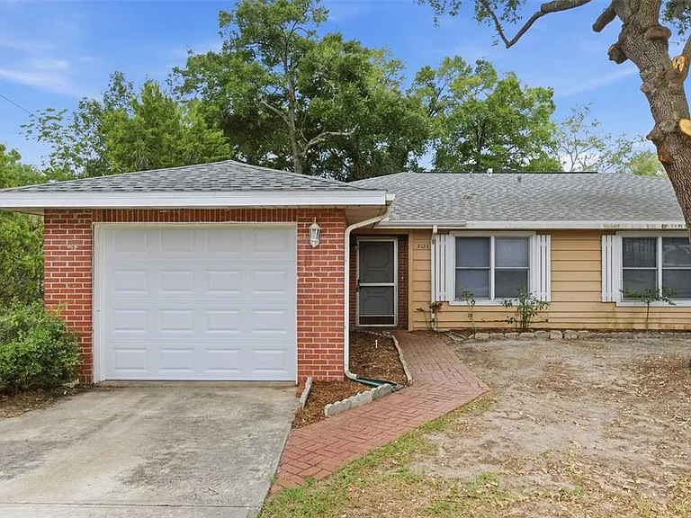 8124 Omaha Cir — Photo 2